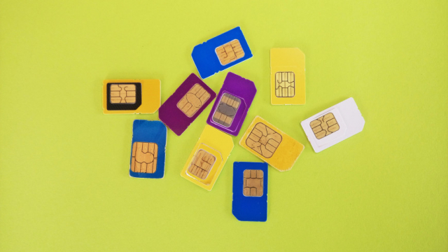 До 16 миллионов сим-карт могут быть заблокированы. Что делать, чтобы не лишиться мобильной связи?